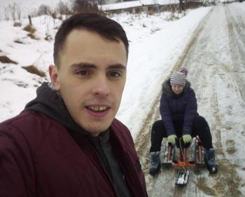 Ну и как же без весёлых прогулок в эти праздничные святочные дни!